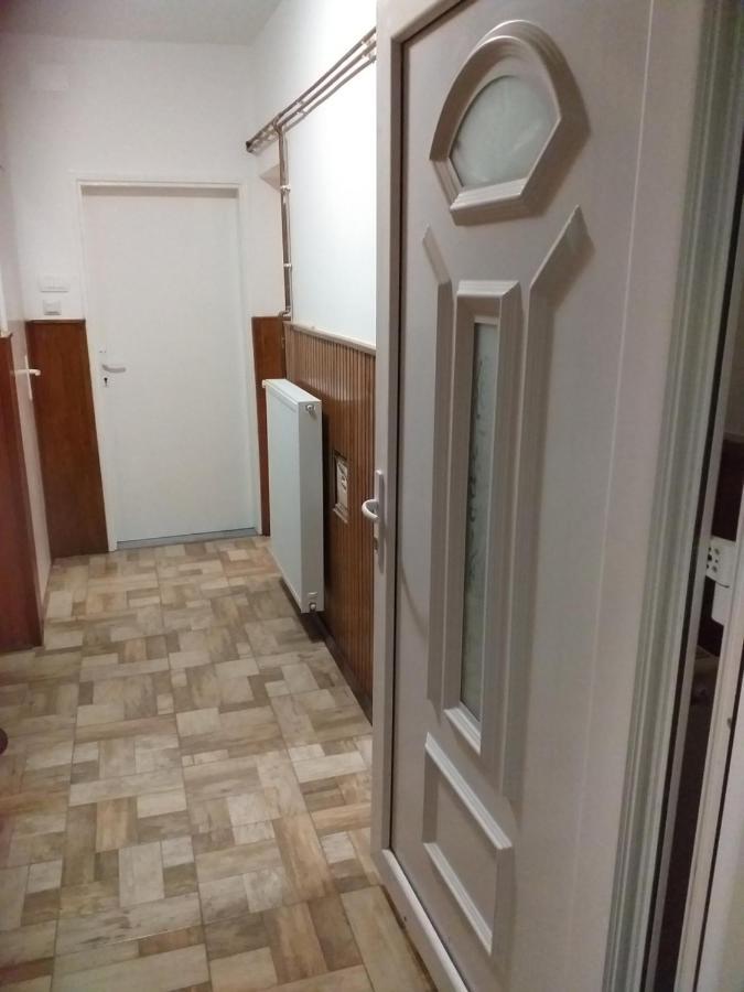 Apartman Gradina Gomirje Exteriör bild